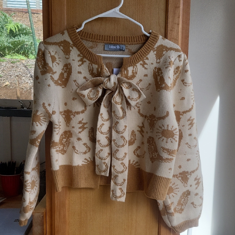 Chic Beige and Brown Patterned Cardigan